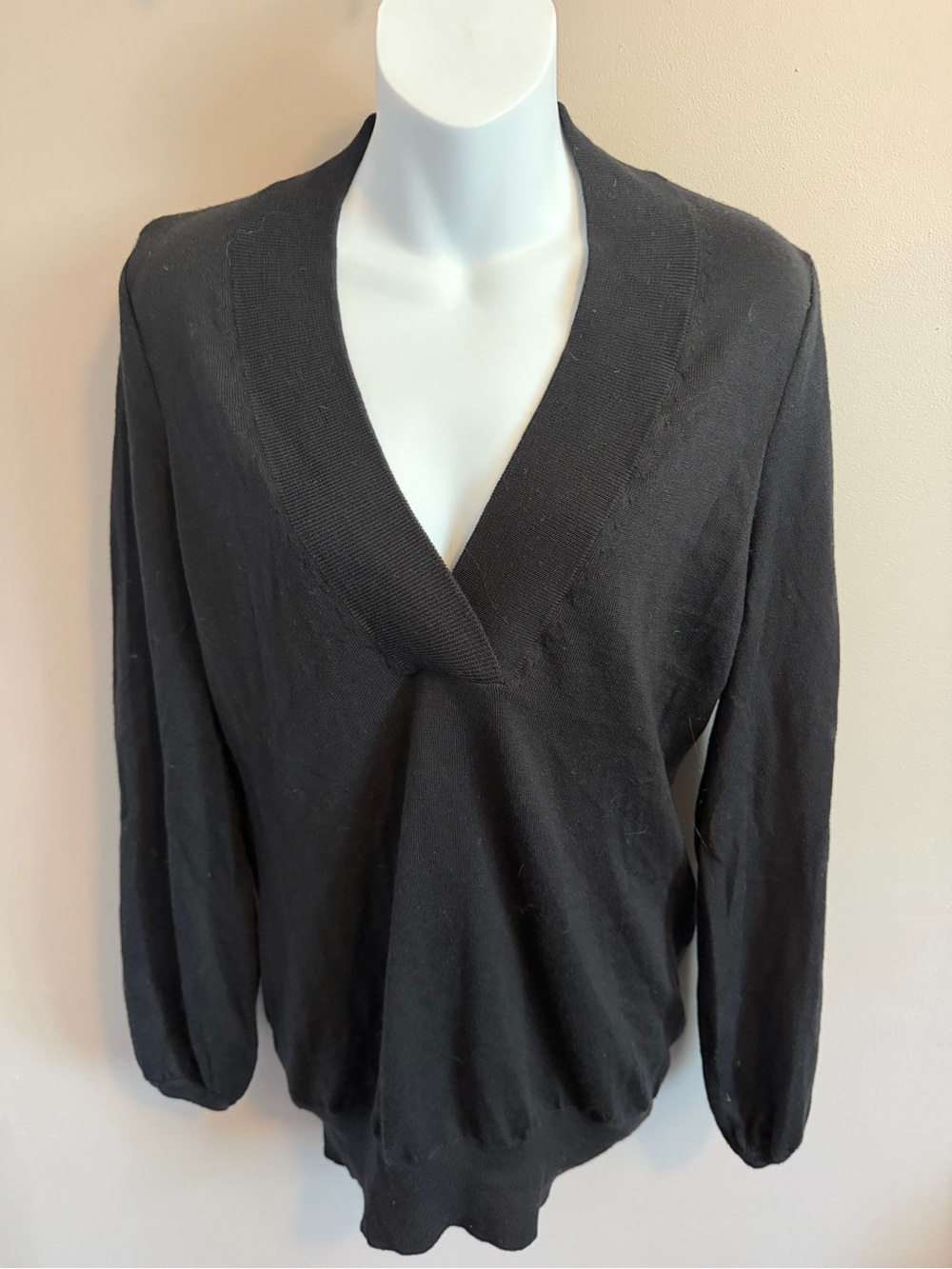 Trina Turk Black Merino Wool Deep V-Neck Sweater M